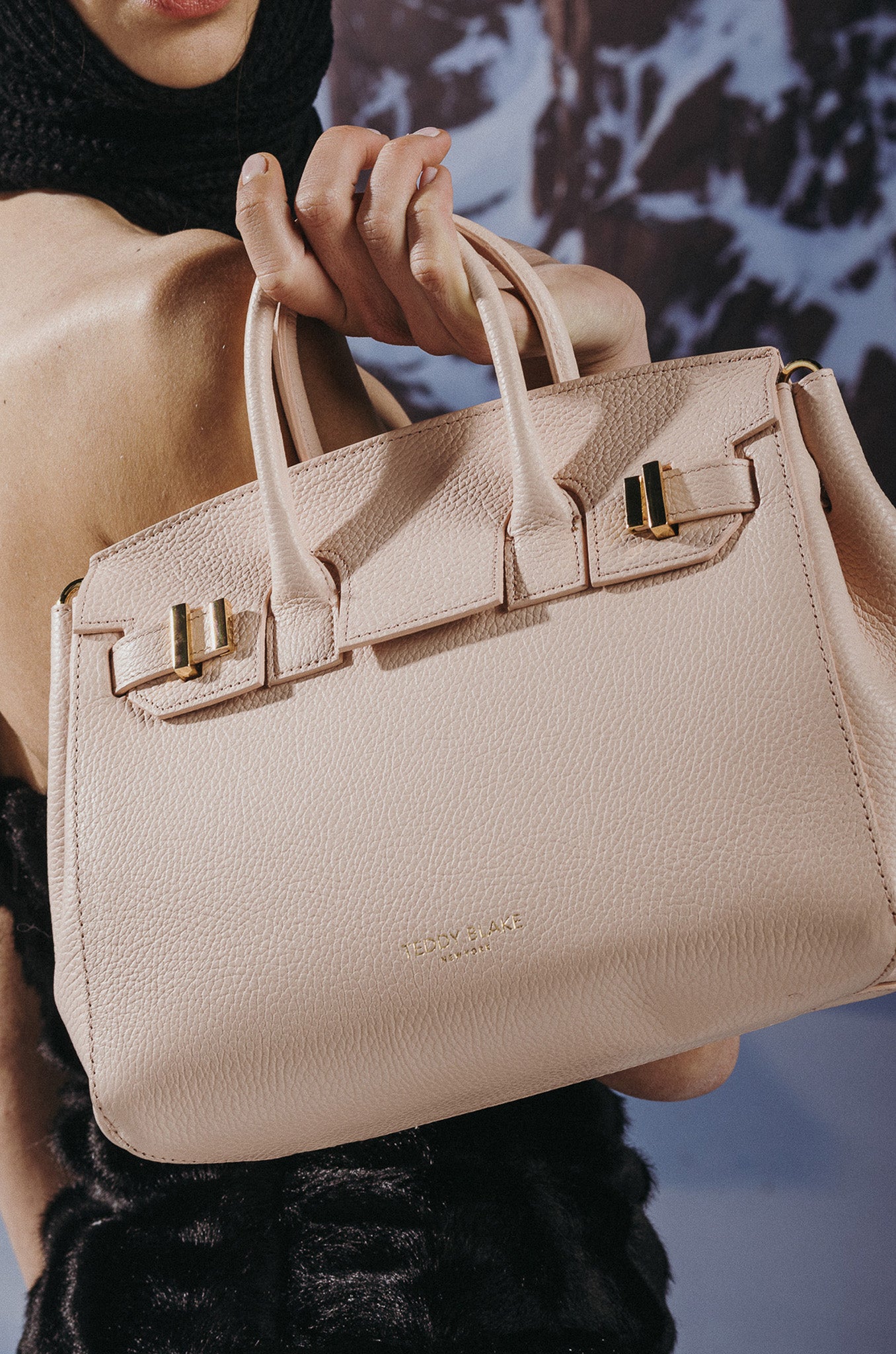 Gigi Stampato 11" - Light Pink