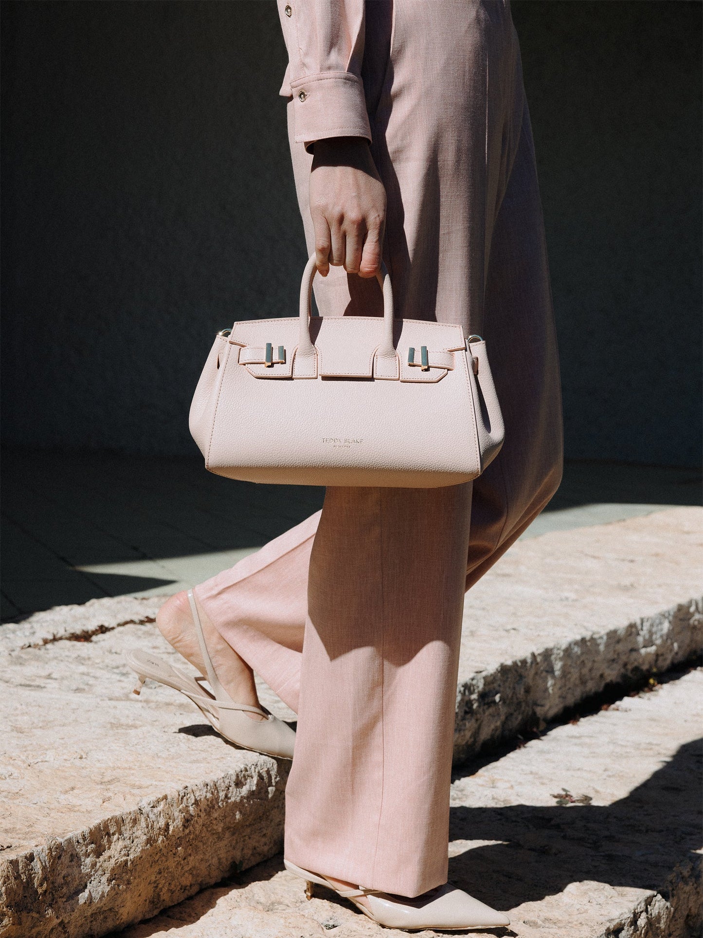 Gigi Low Dollarino 11" - Nude Pink