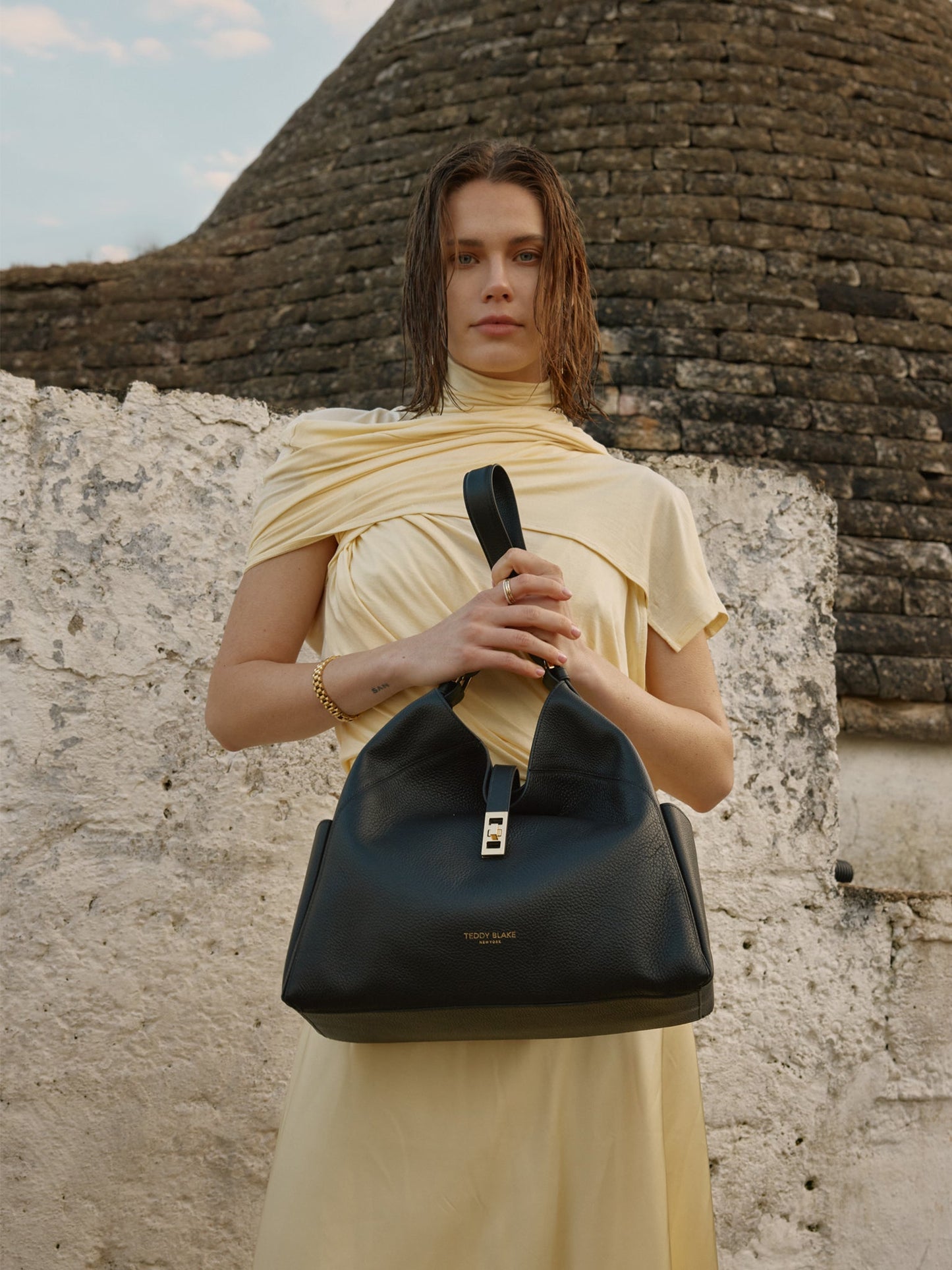 Amelia Stampato 15" - Black