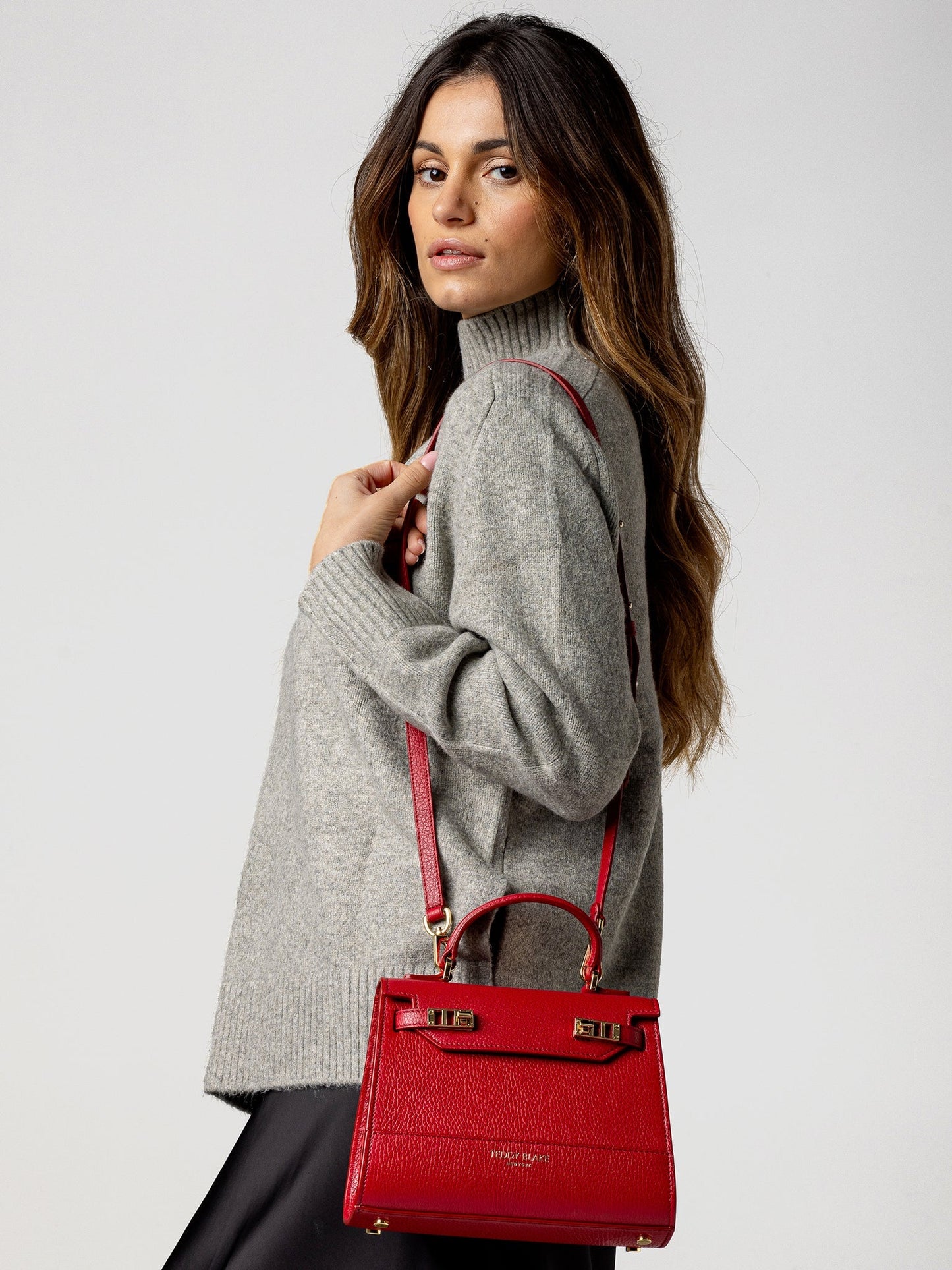 Kim Stampato 9" - Red Sample