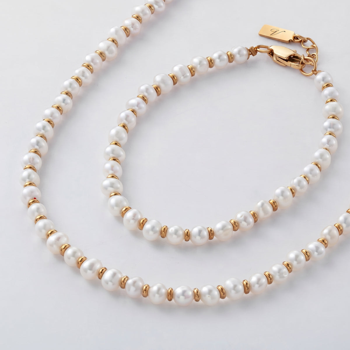 Classic Pearl Set