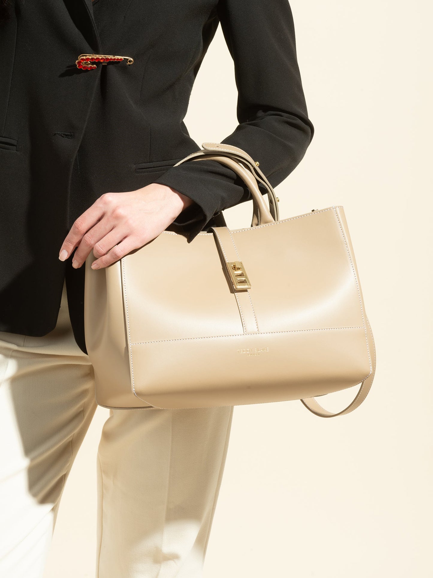 Lola Vitello 12" - Light Beige Sample