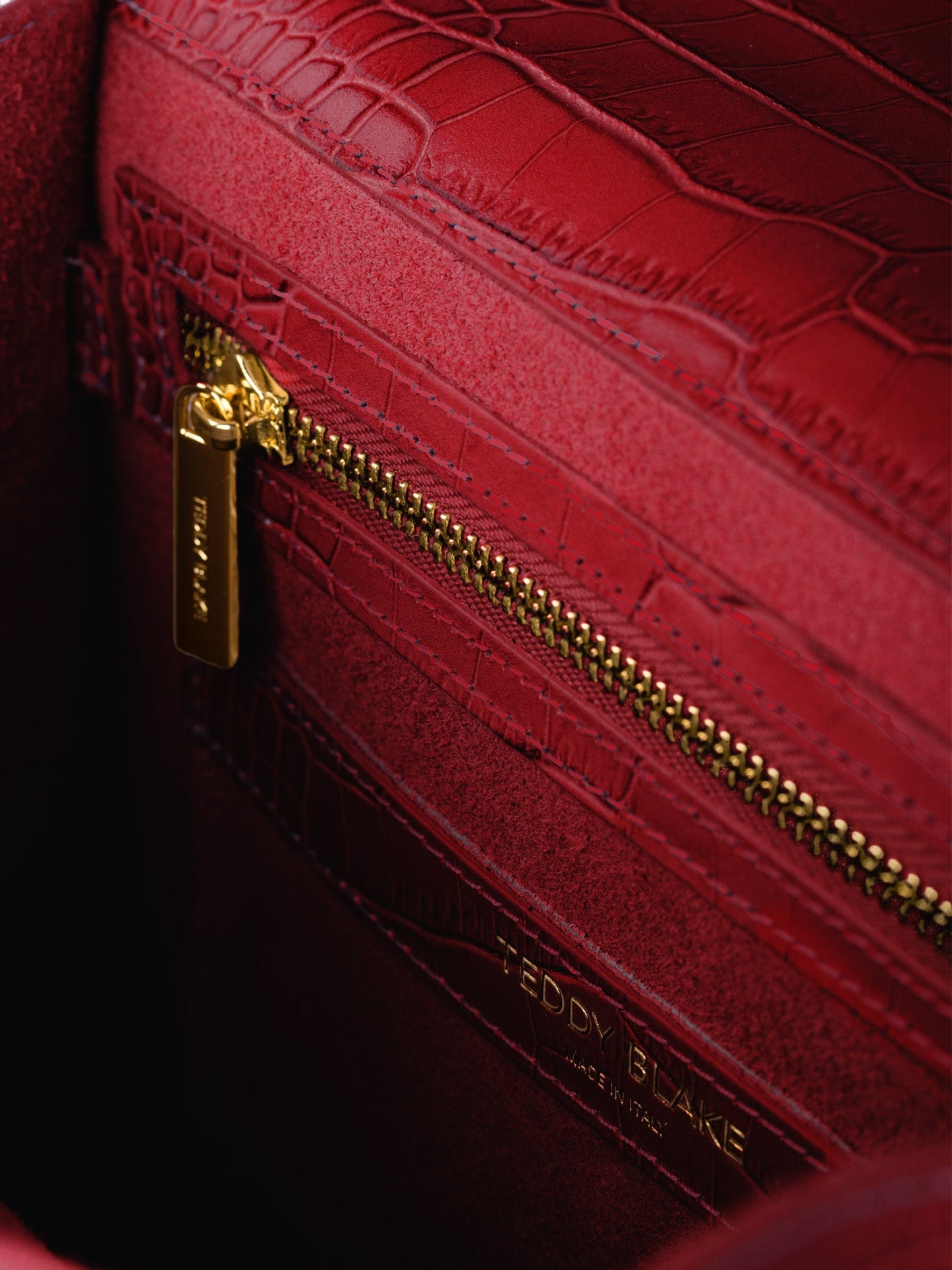 Ava Croco  11" - Dark Red