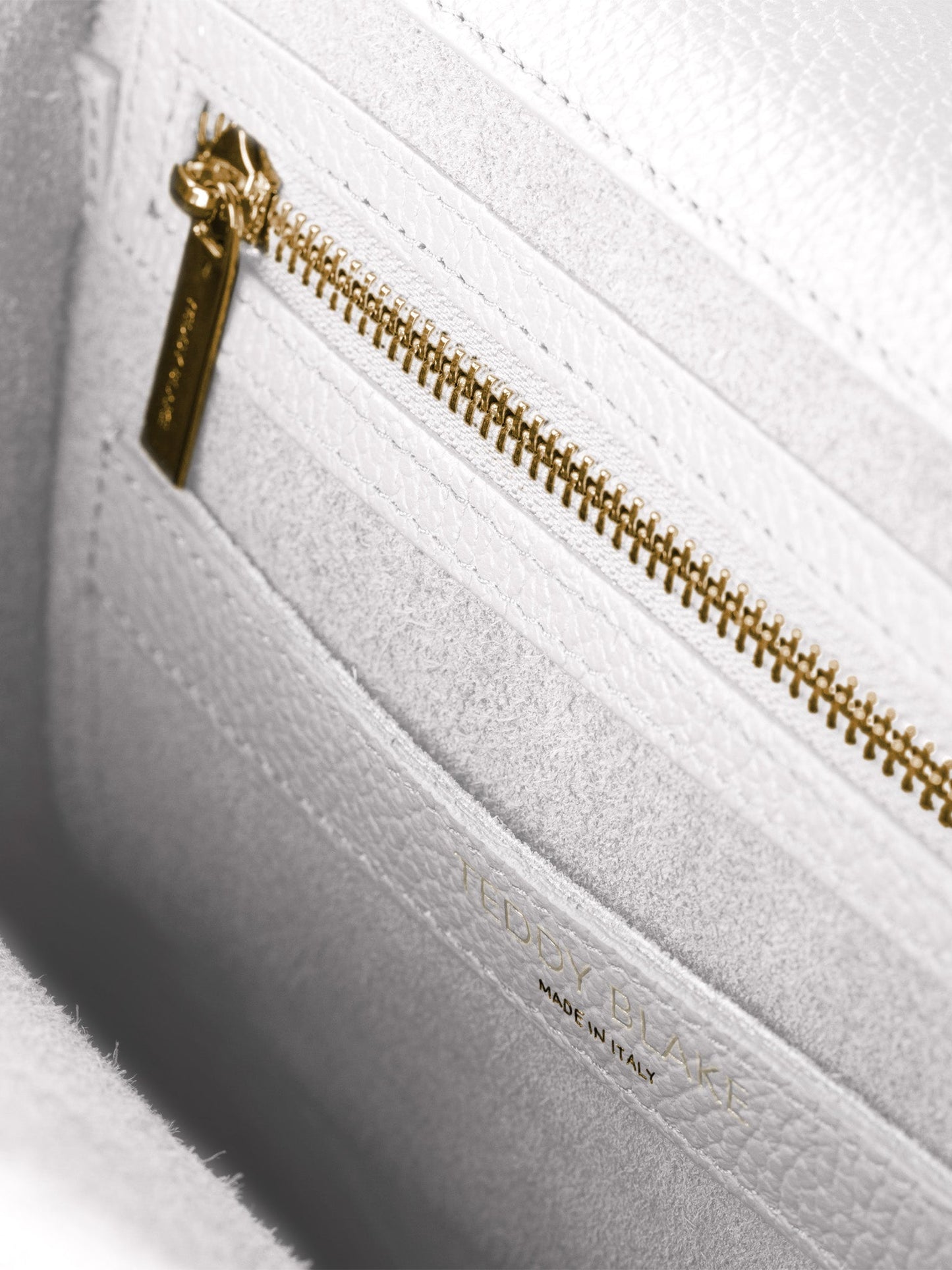 Ava  11" - White
