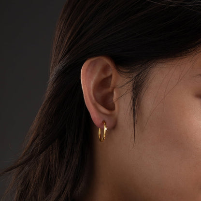 Minimal Thin Hoops